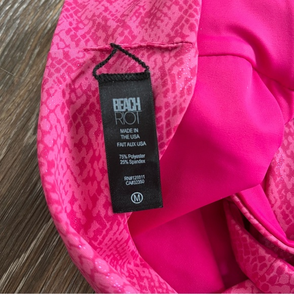 Beach Riot sport hot pink shimmer snake print sports bra - Picture 5 of 5